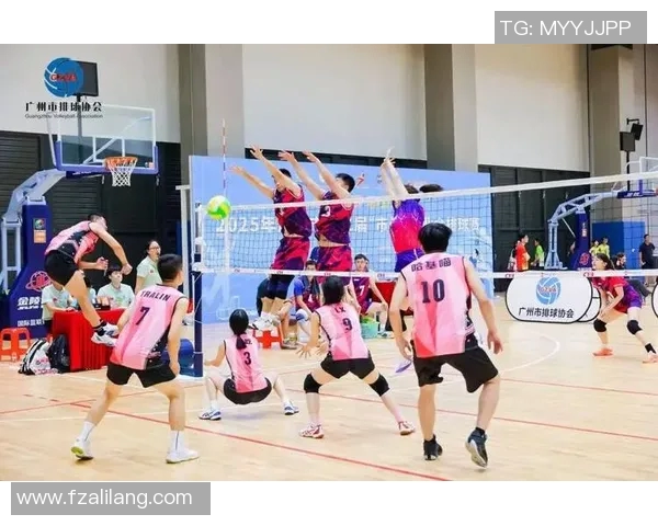 广州排球队战术解析:聚焦排球竞技中的策略与团队协作 广州排球队战术解析:聚焦排球竞技中的策略与团队协作