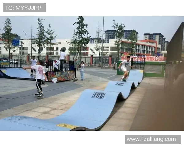 成都滑板队的战术分析与盯防策略探讨