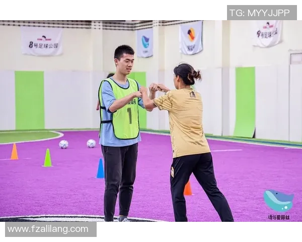 周静独家揭秘足球技巧与战术分享助你提升球技的秘诀